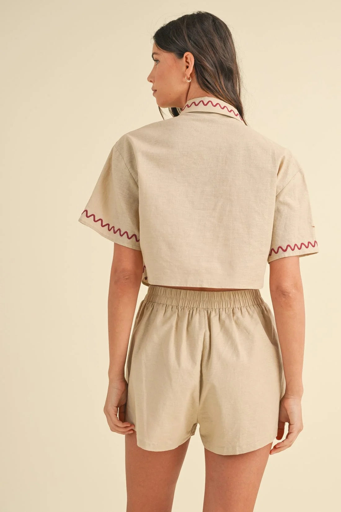 Embroydered short set