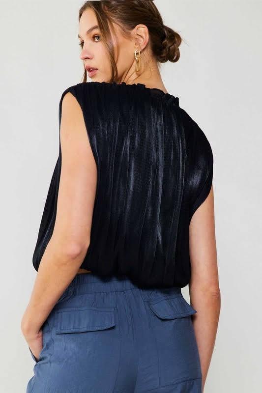 Amelia black top