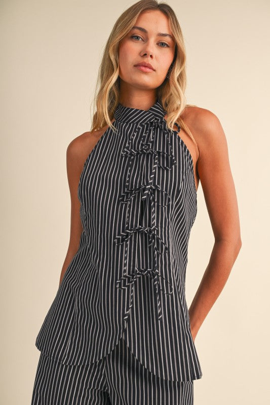 striped set with bun details