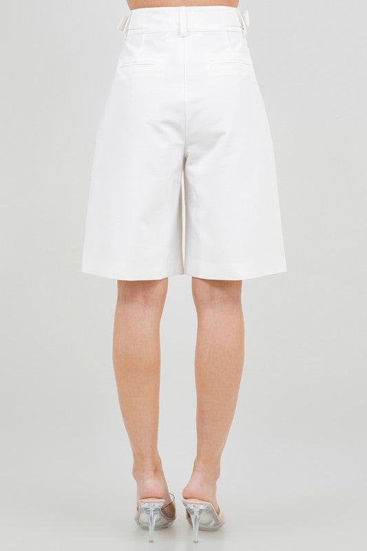 Hana white bermuda