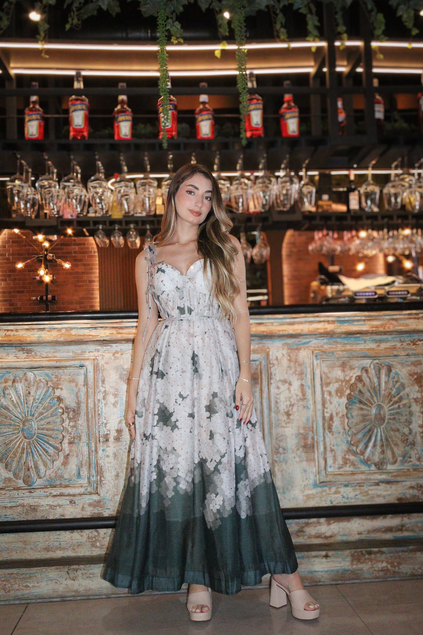 Romántic floral maxi dress