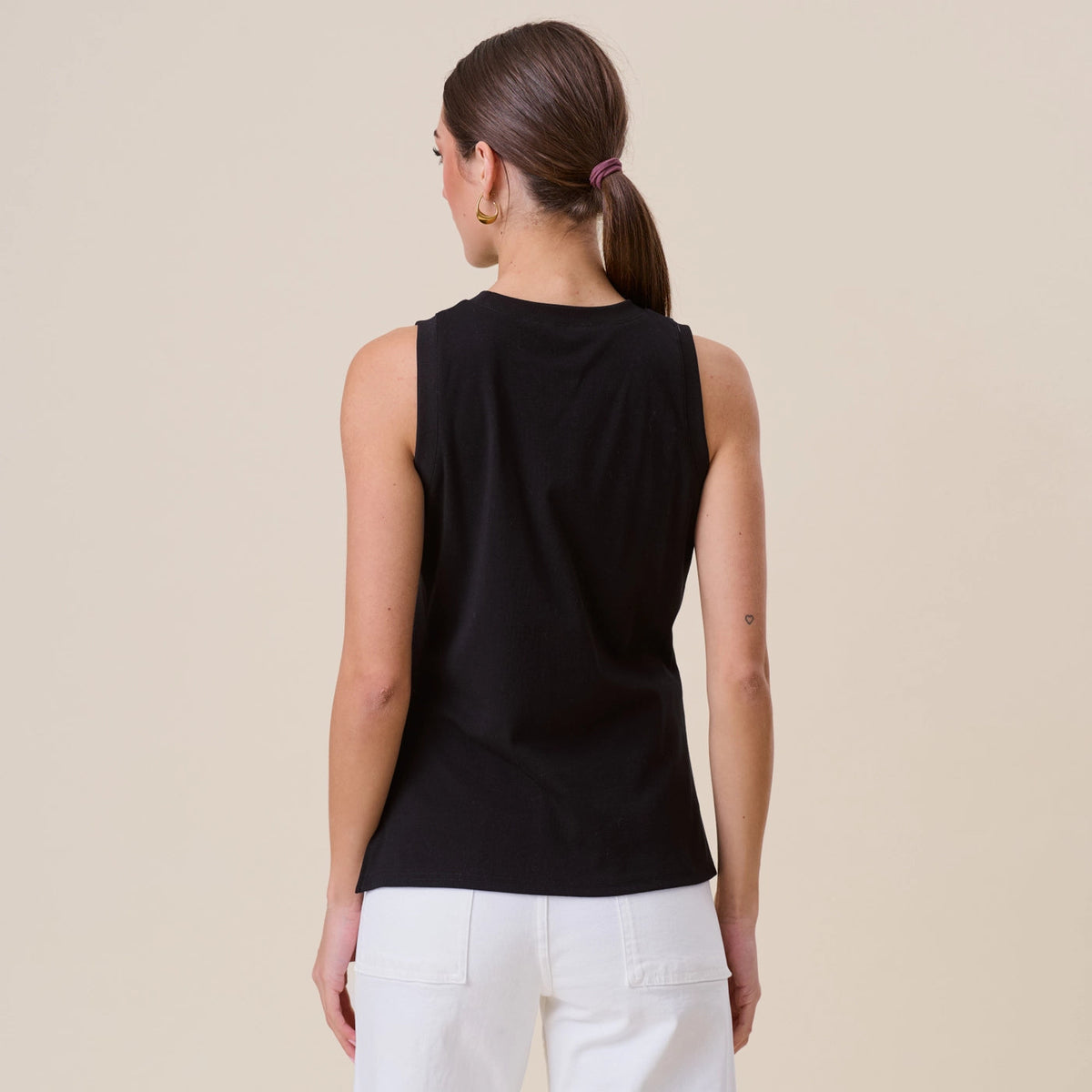 Knit black top
