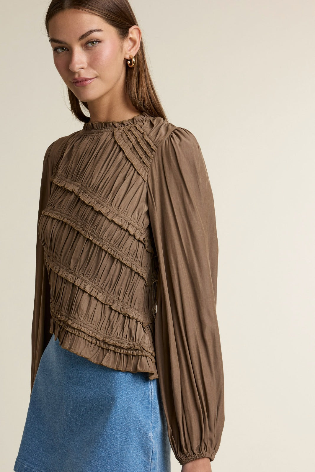 Asymmetric ruched  top