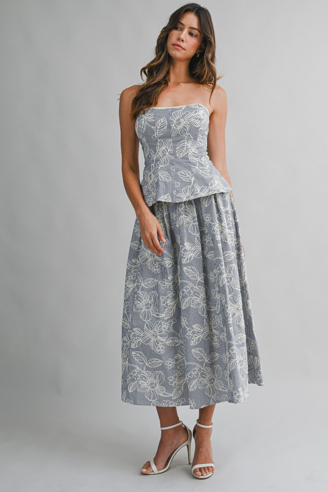 Embroidered skirt set