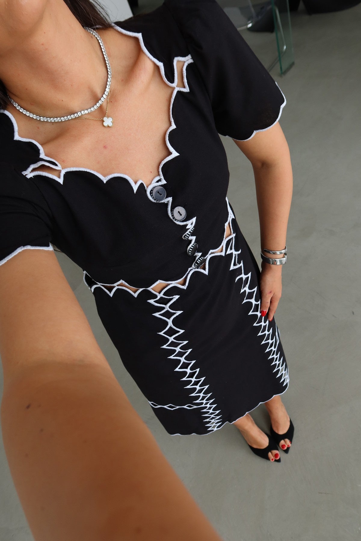 Black/white sofia Medí Dress