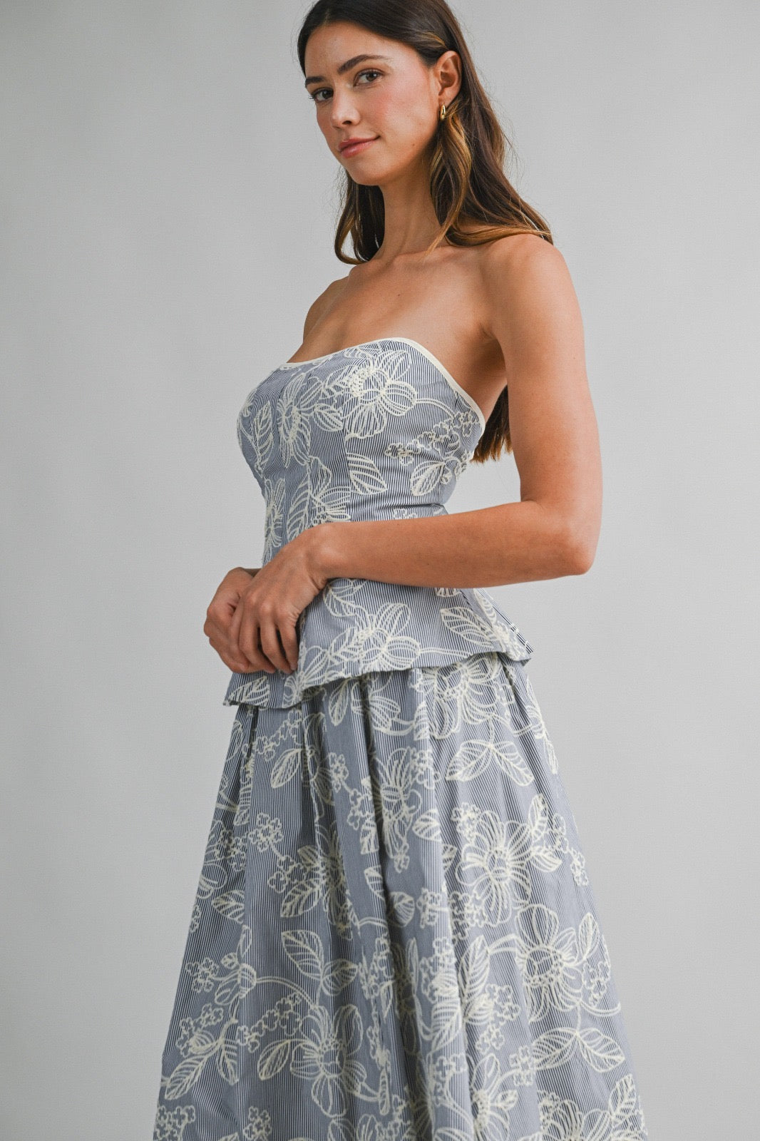 Embroidered skirt set